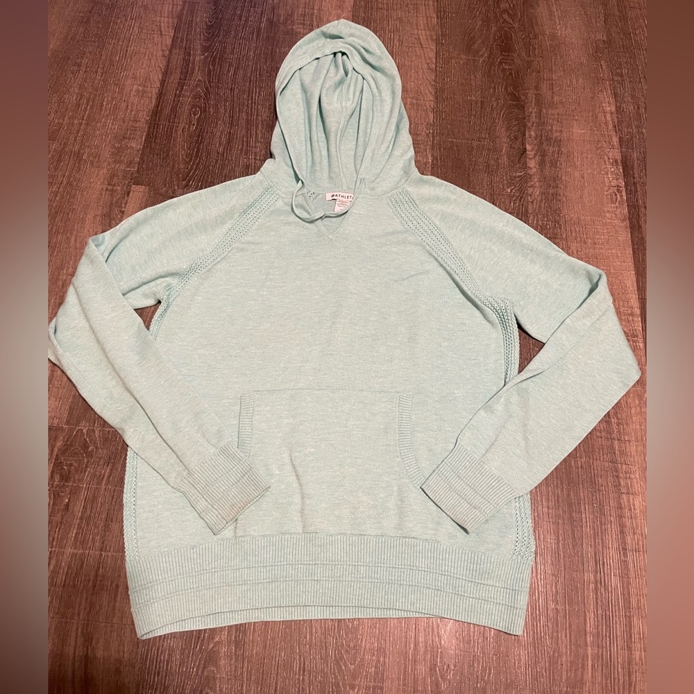 Athleta Evergreen Coolmax Hoodie. Sz Medium. Mint Green